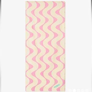 Funny Poolside Leisure Club Wavy Stripe Beach Towel in Pink & Off White NWT